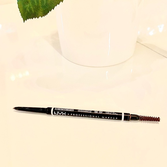 NYC Auburn Micro Eye Brow Pencil with Built-In Brush Brand New In Sealed Box. - Picture 2 of 5